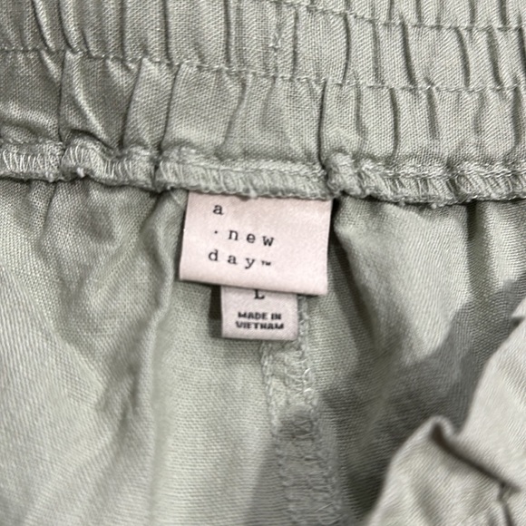 NWOT A New Day Linen Blend Drawstring Shorts - Picture 2 of 4